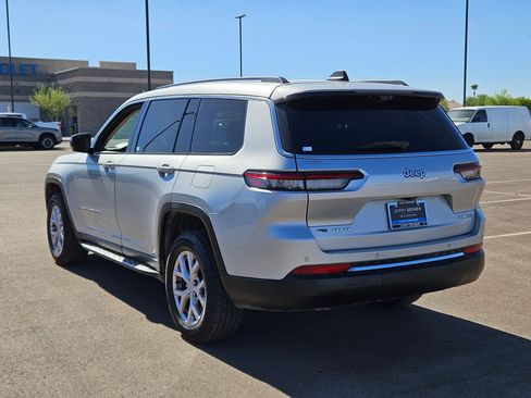 Used 2022 Jeep Grand Cherokee L Limited w/ Luxury Tech Group II AWD/4WD image 3