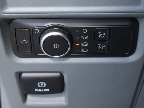 Used 2021 Ford F150 XLT image 20