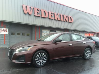 Used 2024 Nissan Altima 2.5 SV