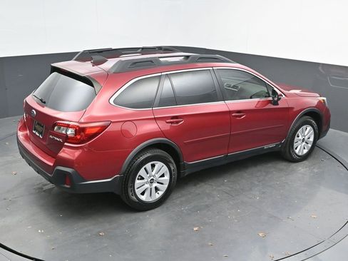 Used 2018 Subaru Outback 2.5i Premium image 41