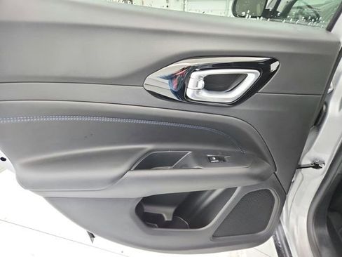 New 2026 Jeep Compass Latitude image 24