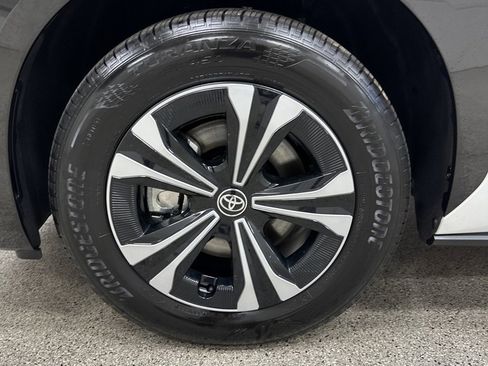 Used 2023 Toyota bZ4X XLE image 2