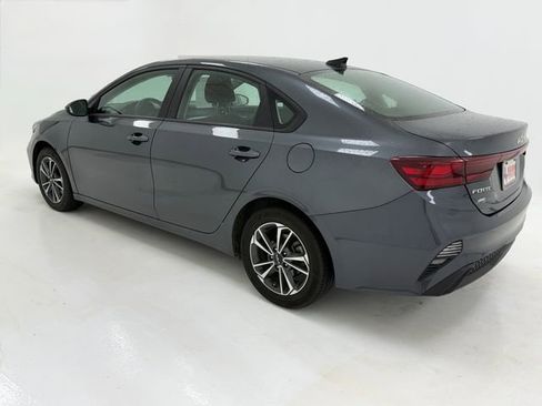 Used 2024 Kia Forte LXS FWD image 17