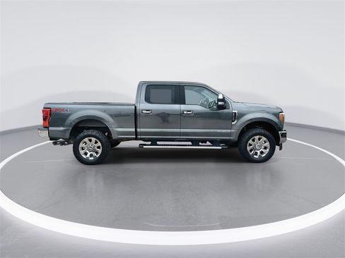 Used 2017 Ford F250 Lariat w/ Lariat Ultimate Package image 9