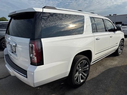 Used 2019 GMC Yukon XL Denali w/ Denali Ultimate Package AWD/4WD image 4