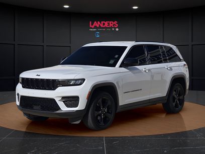 Used 2023 Jeep Grand Cherokee Altitude