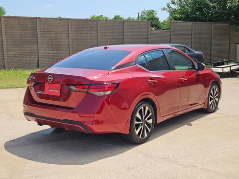 Used 2025 Nissan Sentra SV w/ SV Premium Package FWD image 4