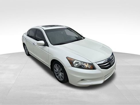 Used 2011 Honda Accord EX-L image 7