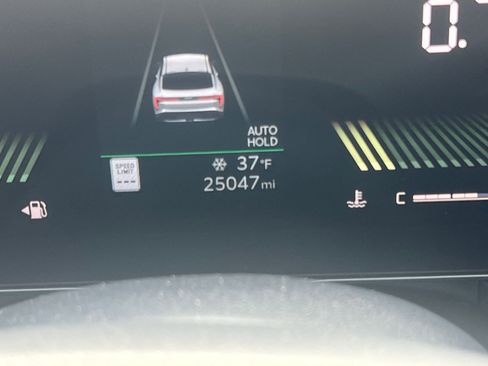 Used 2025 Kia K4 LXS image 36