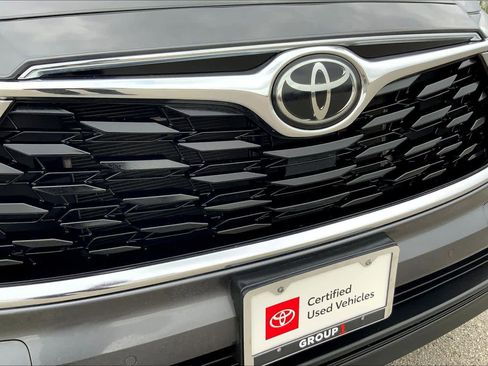 Used 2025 Toyota Highlander Limited image 29