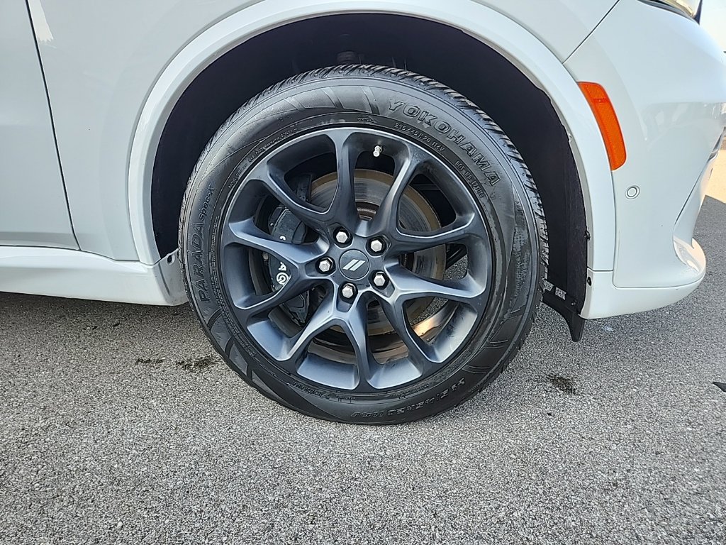 Used 2021 Dodge Durango R/T w/ Tow 'N Go Group AWD/4WD image 3