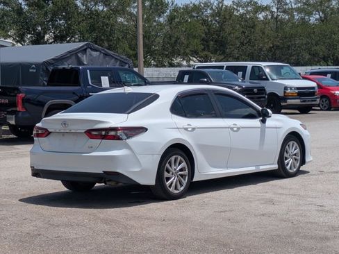 Used 2023 Toyota Camry LE FWD image 5