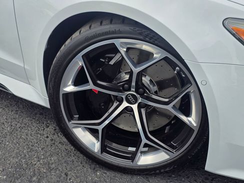 Used 2024 Audi RS 7 Performance image 32