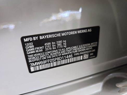 Used 2023 BMW 330i Sedan w/ Driving Assistance Package image 32