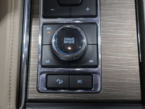 Used 2022 Ford Expedition Limited AWD/4WD image 35
