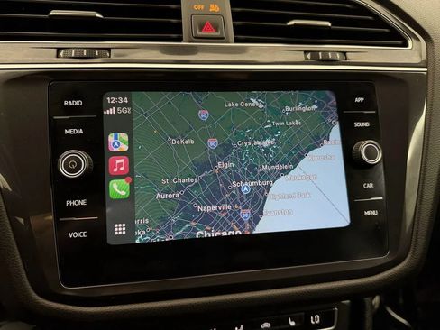 Used 2020 Volkswagen Tiguan SE w/ Panoramic Sunroof Package AWD/4WD image 19