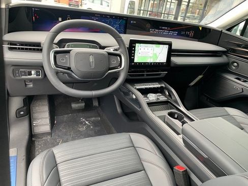 New 2026 Lincoln Nautilus Reserve w/ Jet Appearance Package AWD/4WD image 24