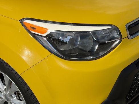 Used 2015 Kia Soul + image 33