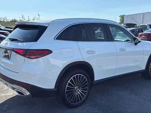 Used 2025 Mercedes-Benz GLC 300 image 4