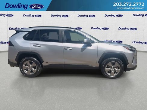 Used 2025 Toyota RAV4 XLE w/ Convenience Package AWD/4WD image 4