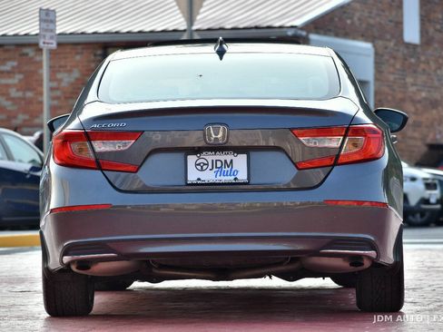 Used 2018 Honda Accord EX image 6