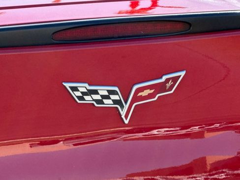 Used 2006 Chevrolet Corvette Convertible w/ Preferred Equipment Group RWD image 28