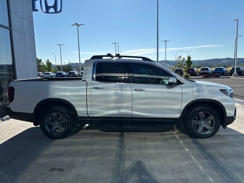Used 2023 Honda Ridgeline RTL-E image 4