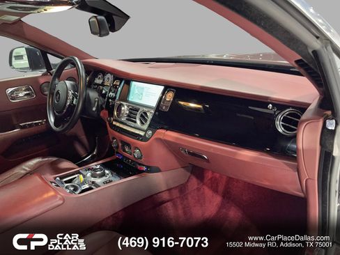 Used 2014 Rolls-Royce Wraith RWD image 33