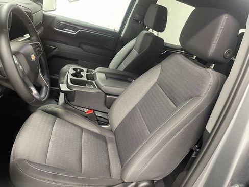 Used 2023 Chevrolet Silverado 1500 LT AWD/4WD image 12