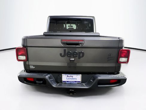 Used 2023 Jeep Gladiator Sport AWD/4WD image 6
