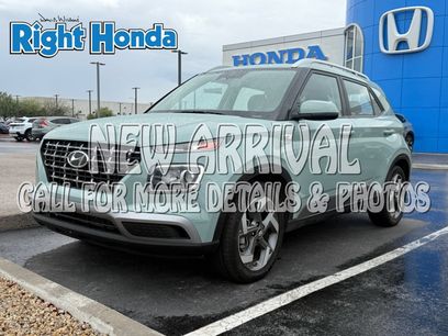 Used 2025 Hyundai Venue SEL