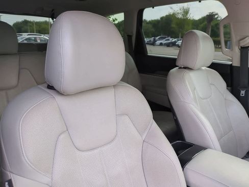 Used 2020 Kia Telluride EX AWD/4WD image 7