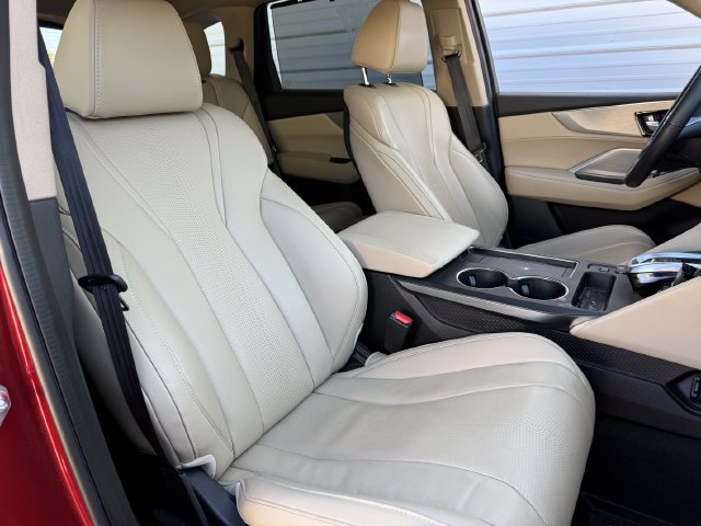 Used 2025 Acura MDX w/ Technology Package FWD image 25