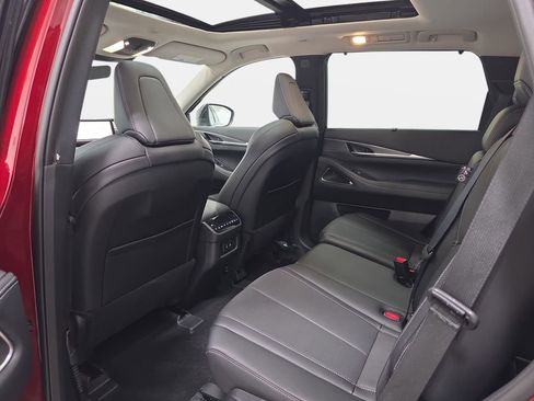 Certified 2026 INFINITI QX60 Luxe w/ Cargo Package AWD/4WD image 10