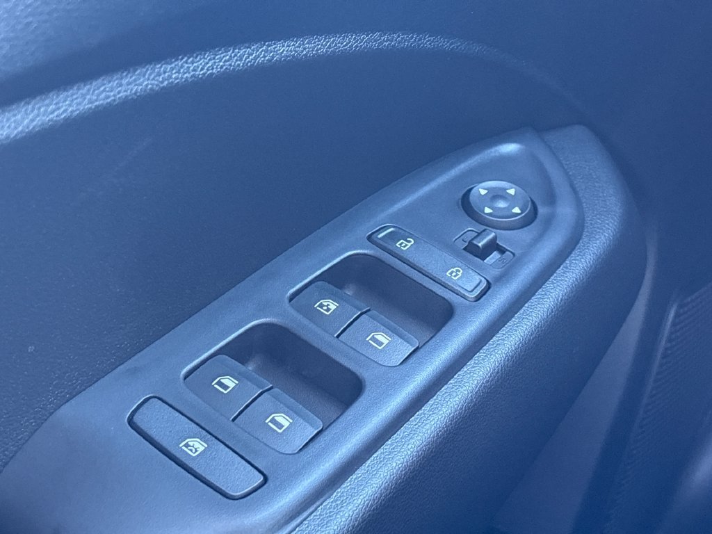 New 2026 Hyundai Venue SEL FWD image 13