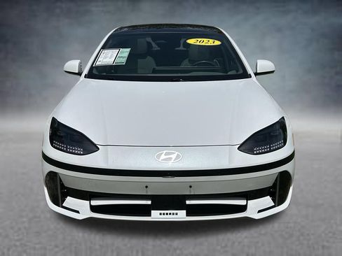 Used 2023 Hyundai Ioniq 6 Limited RWD image 2
