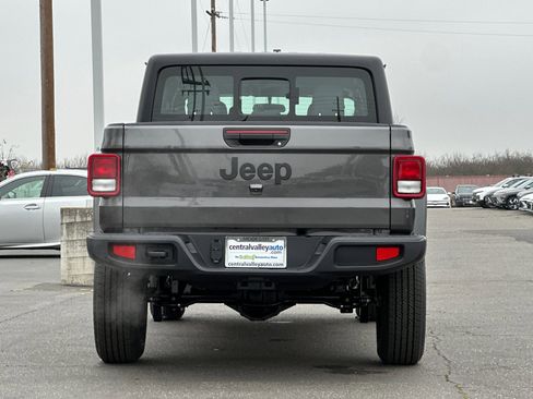 New 2026 Jeep Gladiator Sport image 5