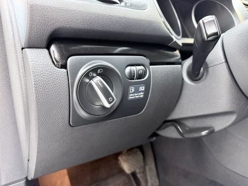 Used 2011 Volkswagen Jetta TDI FWD image 13