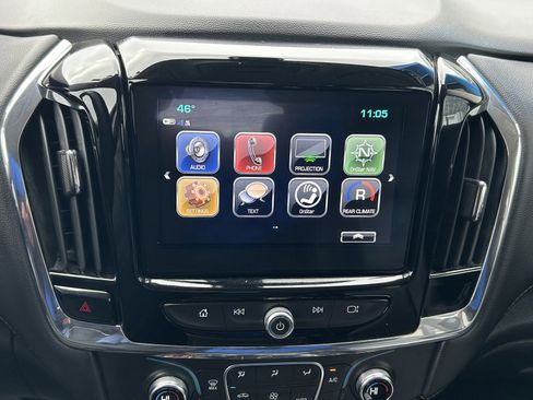 Used 2019 Chevrolet Traverse LT image 28