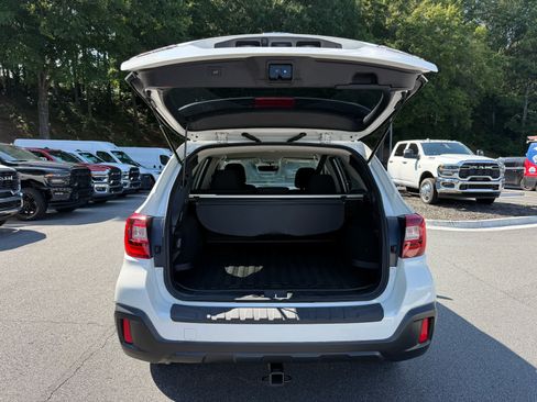 Used 2018 Subaru Outback 2.5i Premium AWD/4WD image 30