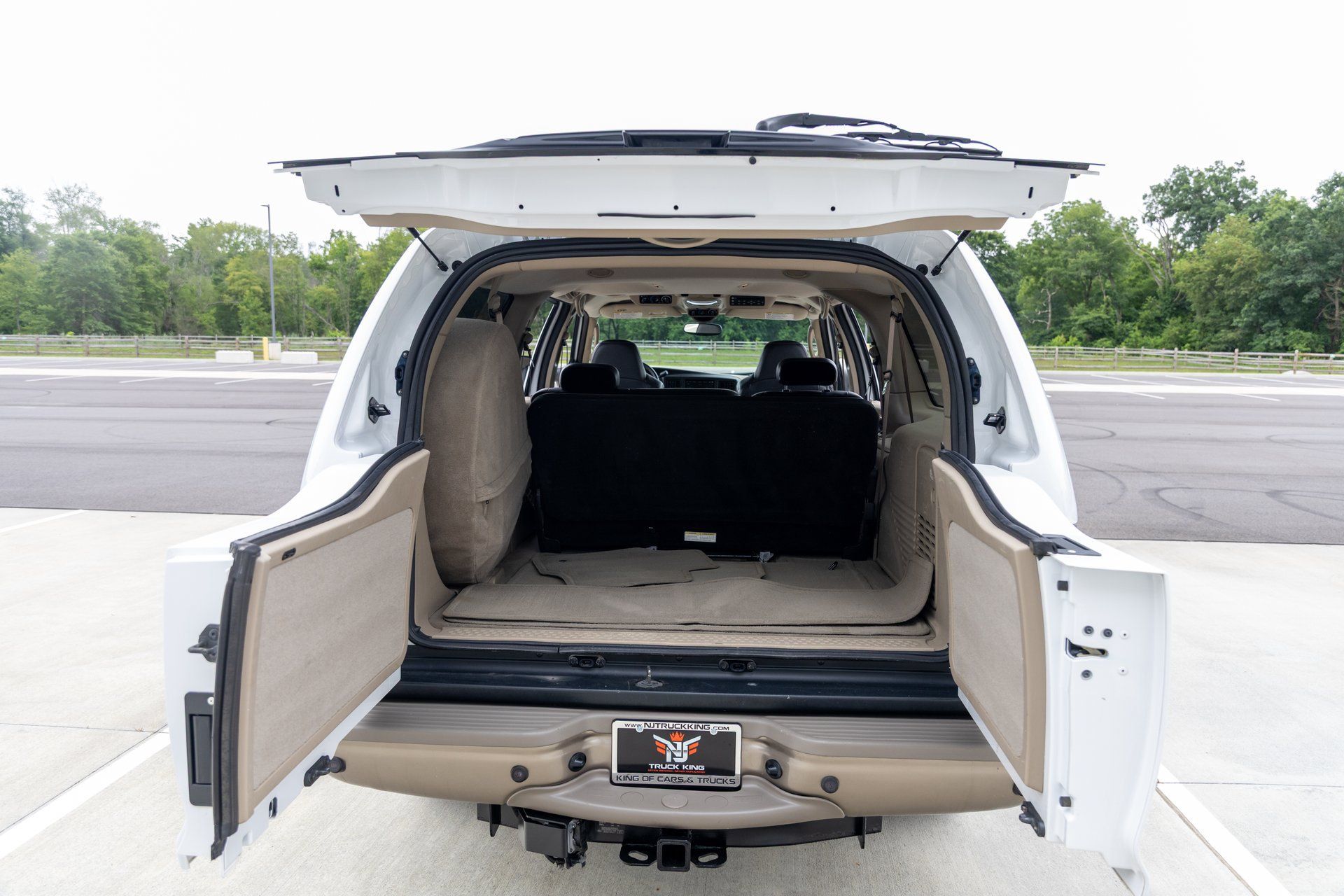 Used 2005 Ford Excursion Eddie Bauer AWD/4WD image 34