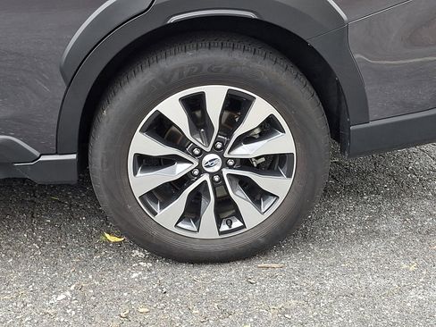 Certified 2024 Subaru Outback Limited AWD/4WD image 8