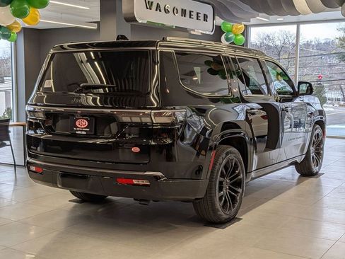New 2026 Jeep Grand Wagoneer Summit w/ Premium Group III AWD/4WD image 8