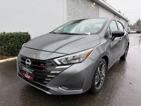 New 2025 Nissan Versa SR w/ Trunk Package image 3