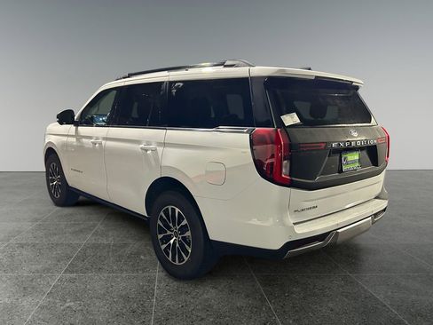 New 2025 Ford Expedition Platinum image 5