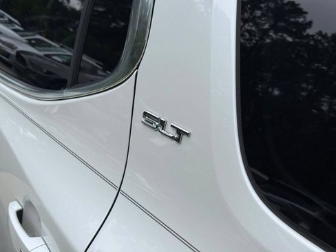 Used 2018 GMC Acadia SLT w/ LPO, Floor Liner Package FWD image 15