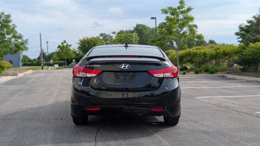 Used 2013 Hyundai Elantra GLS w/ Preferred Pkg FWD image 6