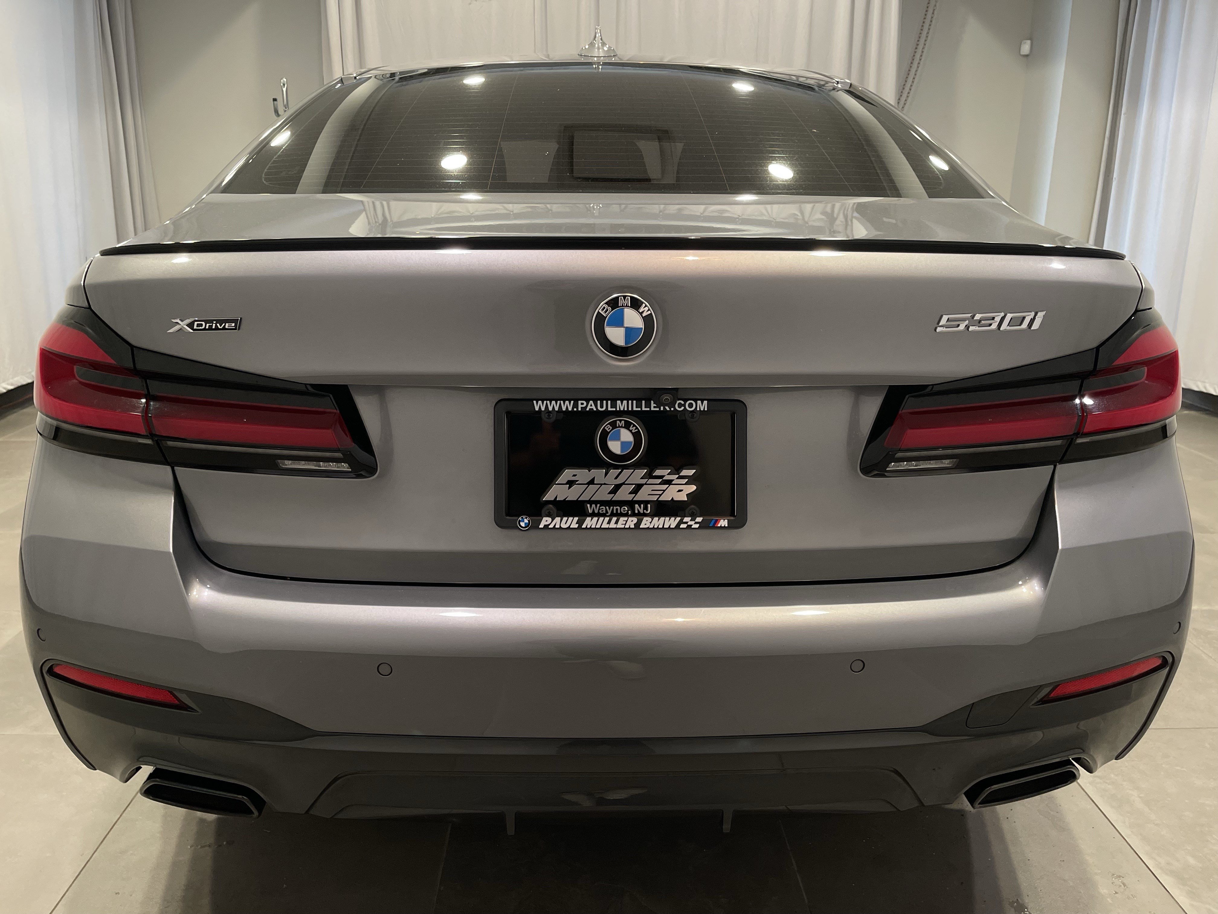 Certified 2023 BMW 530i xDrive w/ M Sport Package AWD/4WD image 5
