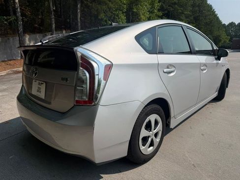 Used 2013 Toyota Prius Three FWD image 2