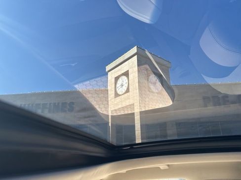 Used 2019 Lincoln Nautilus Reserve image 8